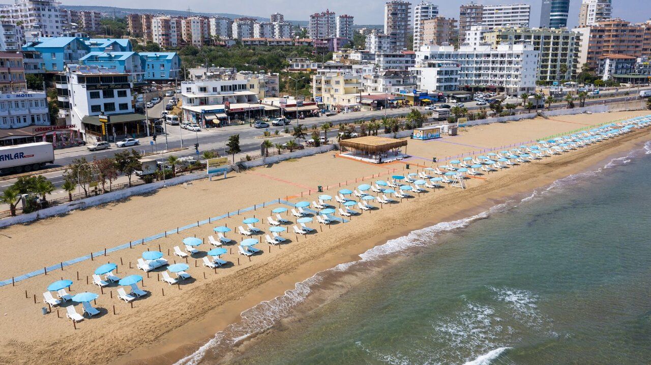 Leben in Ayaş: Ruhe und modernes Wohnen direkt am Meer